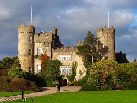 اجمل 42 قلعة فى العالم Malahide_castle%5B7%5D