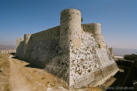 أجمل 42 قلعة حول العالم  Crac_des_chevaliers%5B6%5D