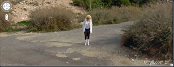 prostitutes_on_google_street_view_18_thumb