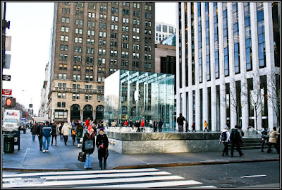 america/Вид на Америку: Apple Store (0104%20USA%2C%20NY%2C%20AppleStore 1)