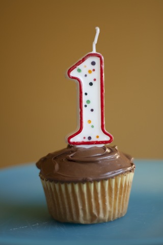 http://lh5.ggpht.com/_L4Nmz4pxqjk/SXVikitZIPI/AAAAAAAAFts/-ViivOTu3Kg/LeviFirstBirthday-11_thumb%5B2%5D.jpg