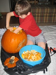 10.31.2009 Pumpkin Carving (3)