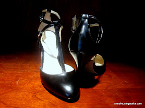 Nicole Miller Black Pumps