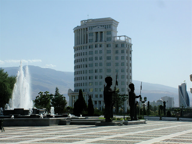 Туркменистан, июнь 2010. ТРАФФИК