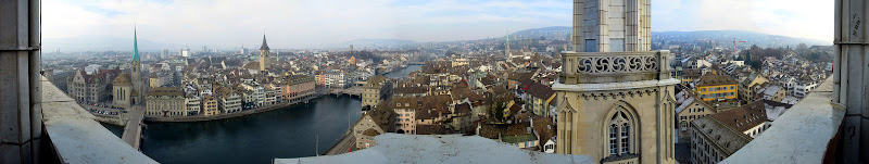 http://lh5.ggpht.com/_LCXRYkfBh8U/SP6p4yPLlpI/AAAAAAAACz4/Xwu5bw9mY5Y/s800/zurich_another_view.JPG