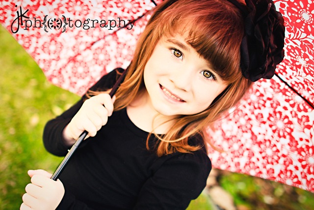 [shaylie umbrella fun-3949 weblogo[4].jpg]