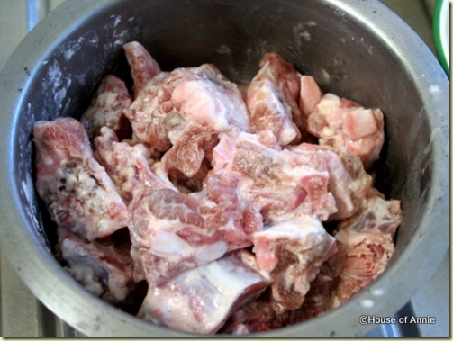pork ribs marinating