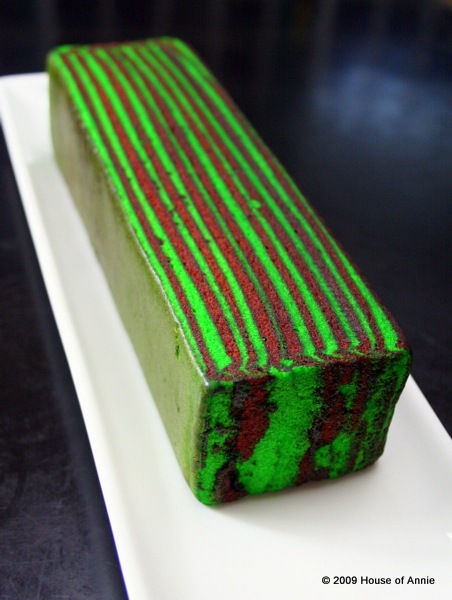 [kek lapis nescafe - coffee flavor sarawak layer cake - copyright house of annie[3].jpg]