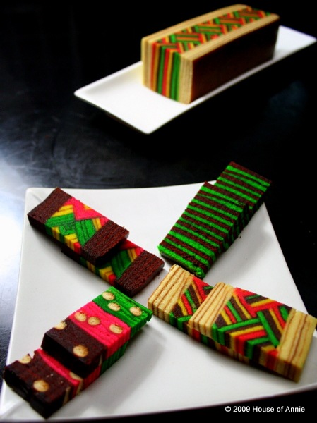 [kek lapis sarawak layer cakes - copyright house of annie[3].jpg]
