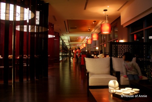 [Chinese Restaurant interior at Novotel Taipei Taoyuan[2].jpg]