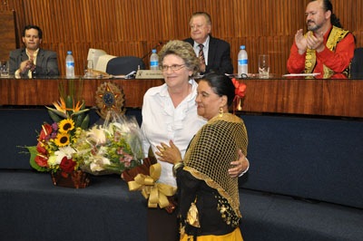 [A Vice Prefeita e Secretária de Governo, Dinah Zekcer recebe homenagem dos ciganos - Foto por Júlio Bastos-PSA. (83)[5].jpg]