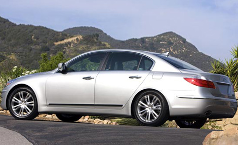 Hyundai Genesis 2010: ¡Sedán de lujo, al nivel de los mejores!