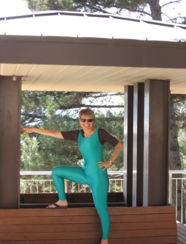 traveling jumpsuit 003b