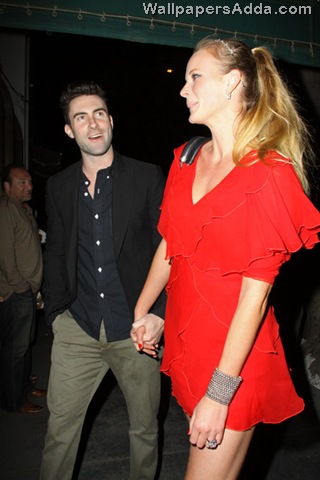 [Adam+Levine+takes+new+girlfriend+Russion+supermodel+haF4trX2ZrNl[2].jpg]