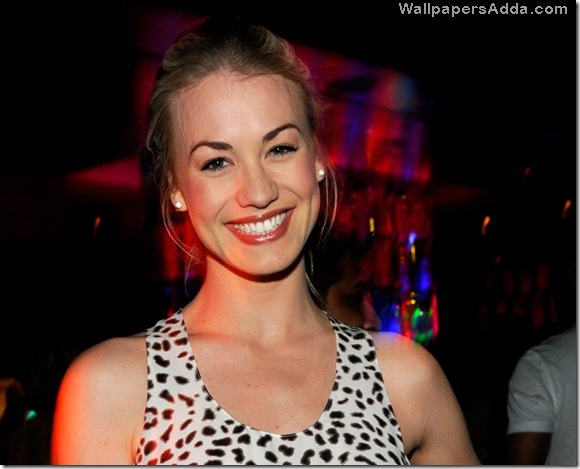 Yvonne Strahovski Hosts Evening Intrigue Tabu w1PaoeZ0iA-l (1)