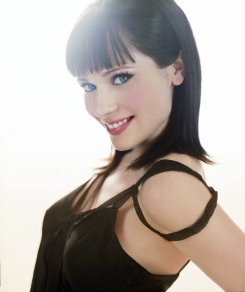 America Beautiful Actress Zooey Deschanel