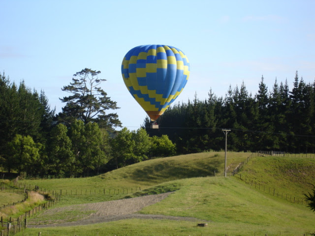 Ochtend ballonvaart in nieuw zeeland