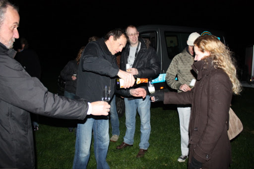 Para dropping tijdens een ballonvaart van Almelo naar Neede