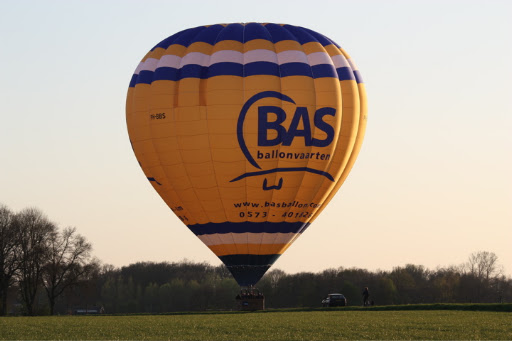 Ballonvaren vanuit Almelo naar Albergen met de PH-BIA en de PH-BBS ( Doopvaart )