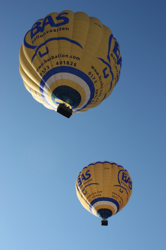 Ballonvaren vanuit Almelo naar Albergen met de PH-BIA en de PH-BBS ( Doopvaart )