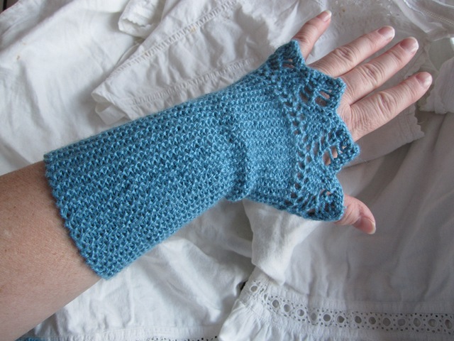 [Desember 2010 117[5].jpg]