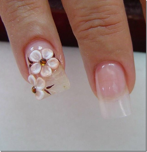 selección de uñas acrílicas con dibujos florales y fantasías ...