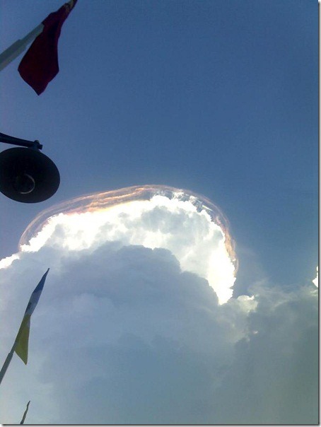 awan-gelap awan-gelap
