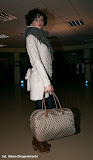 modelka: Joanna Chęcik stylizacja: Agnieszka Adamczak zdjęcie: Adam Drogomirecki  Szal - własność stylisty Sweter - New Yorker Torba - własność stylisty Buty - Deichmann Biżuteria - Pracownia Stylu Pikanteria