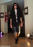 model: Mirosław Miluski  stylizacja: Adam Szyda & Grzegorz Konieczny  zdjęcie: Mariusz Wójtowicz   Sweter - New Yorker  T-shirt - New Yorker  Spodnie - New Yorker  Okulary - własność stylisty Grzegorza  Buty - Deichmann