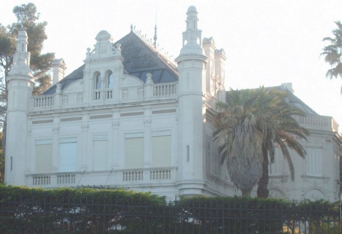 Photo d'une charmante villa sur la corniche