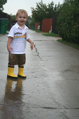 [Puddles, Leggos 012[4].jpg]