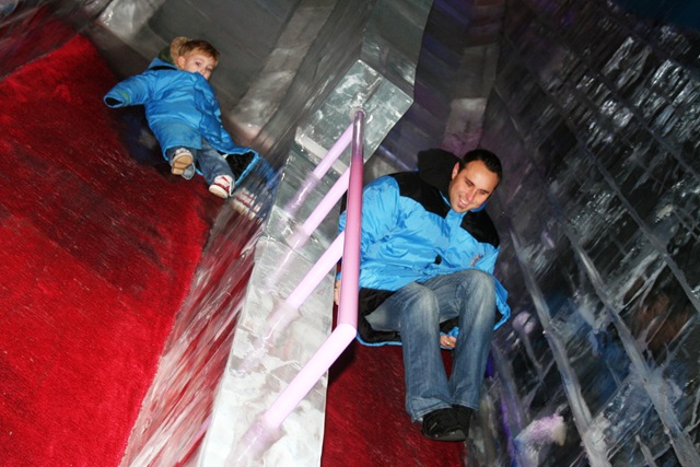 [Christmas 2009 040[4].jpg]