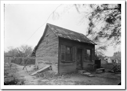 Photograph_of_1936_of_a_Cabin_Behind_the_Amoureaux_House_in_Ste_Genevieve_MO Photograph_of_1936_of_a_Cabin_Behind_the_Amoureaux_House_in_Ste_Genevieve_MO