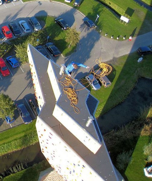 worlds_tallest_climbing_wall_14 worlds_tallest_climbing_wall_14