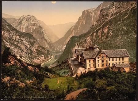 [hardangerfjord[2].jpg]