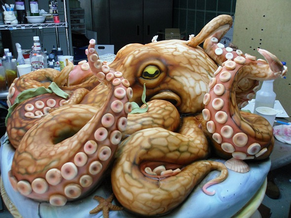 أغرب تورتات عيد ميلاد Most Amazing birthday cakes Octopus%20cake_thumb%5B2%5D