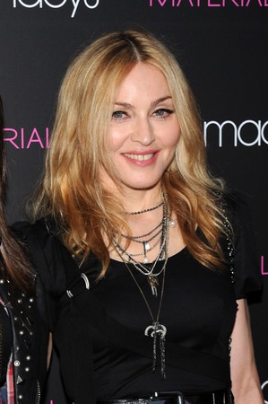 [Madonna[2].jpg]