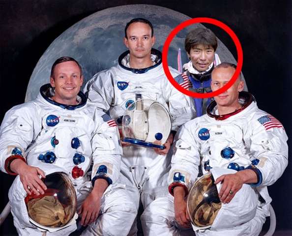 [apollo11_onion[6].jpg]
