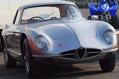 http://lh5.ggpht.com/_NCTKUEHu-jQ/RznqqcV2sgI/AAAAAAAAAR4/HbTfOMiJQSw/s400/Alfa%20Romeo%202000%20Sportiva.jpg