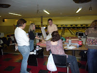 40.7 Fleet Rules Seminar and Kick off the Season Bowling Party, May 9, 2009 / Serving pizza