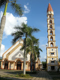 Santa Maria del Mekong, con un minarete que abarca todo el delta.