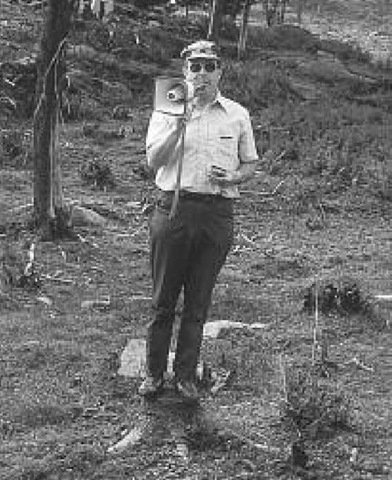 Gerald Friedman leads a field trip for the International Geological Correlation Project (IGCP) in the northern Appalachians in 1979