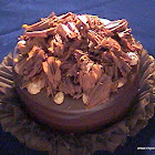 Nº105: Torta Francisco José (virutas de chocolate y nueces acarameladas en su exterior)