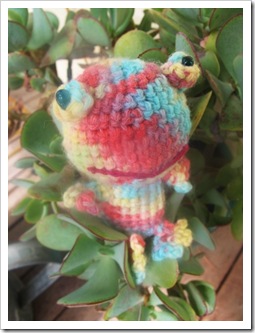 crochet froggie