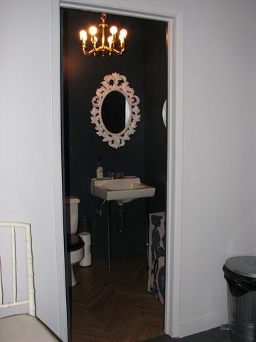 [Scavenger Shop Shots 12-3-09 022[2].jpg]