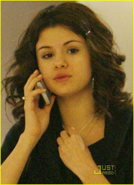 selena-gomez-xxi-forever-01