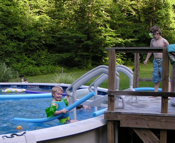 [pool fun[3].jpg]