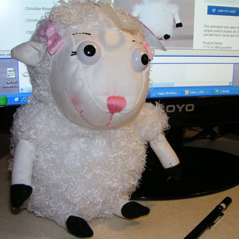 [GracieReallyWoollyLamb5.jpg]