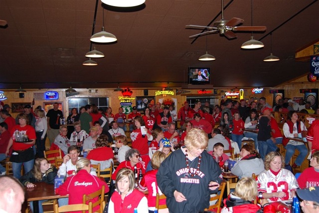 [Buckeye Bash crowd shot II 11-20-09[4].jpg]