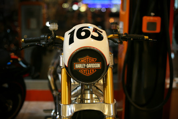 juxtapoza_091105191453.jpg